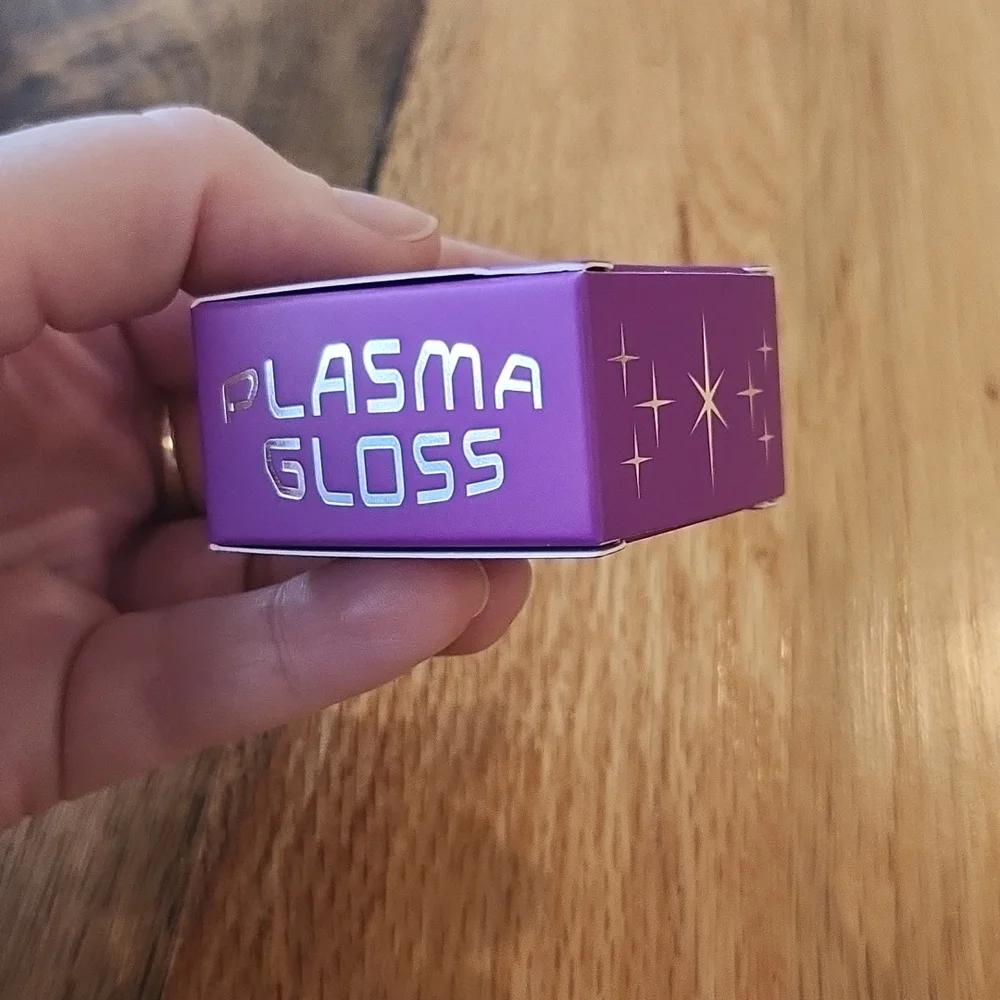 Love+Craft+Beauty Bronzing Plazma Gloss for cheek face eyes